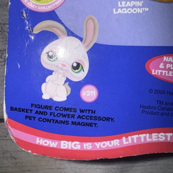 2006 Hasbro Littlest Pet Shop 211 Bunny Fur Basket LPS Rabbit - Picture 4 of 4